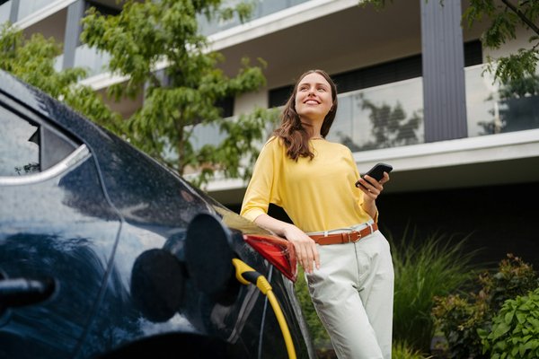 Découvrez nos meilleures voitures électriques berline d'occasion